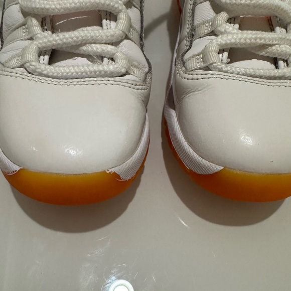 Nike Air Jordan 11 Retro Low ‘Citrus’ size 3 youth - Picture 6 of 9